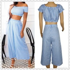 Blue checkered crop top & pants set